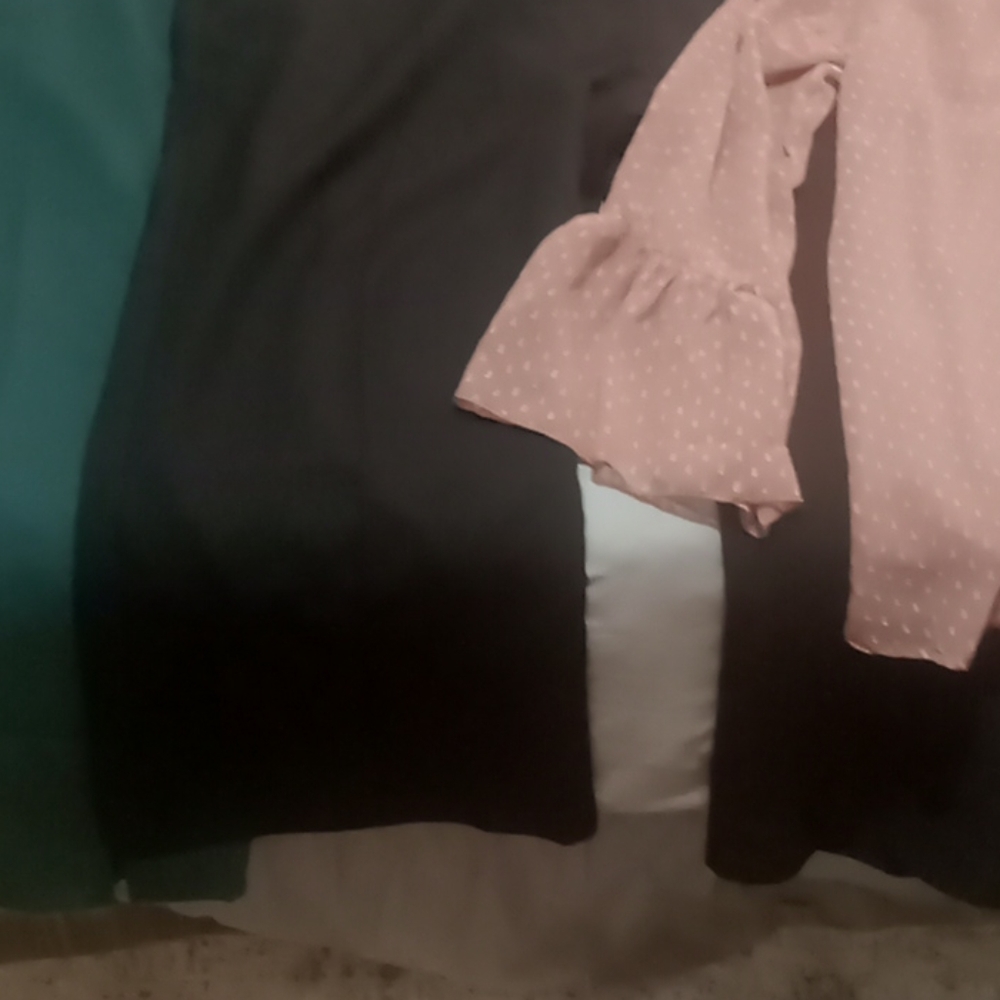 Clothes - Picture 2 of 3
